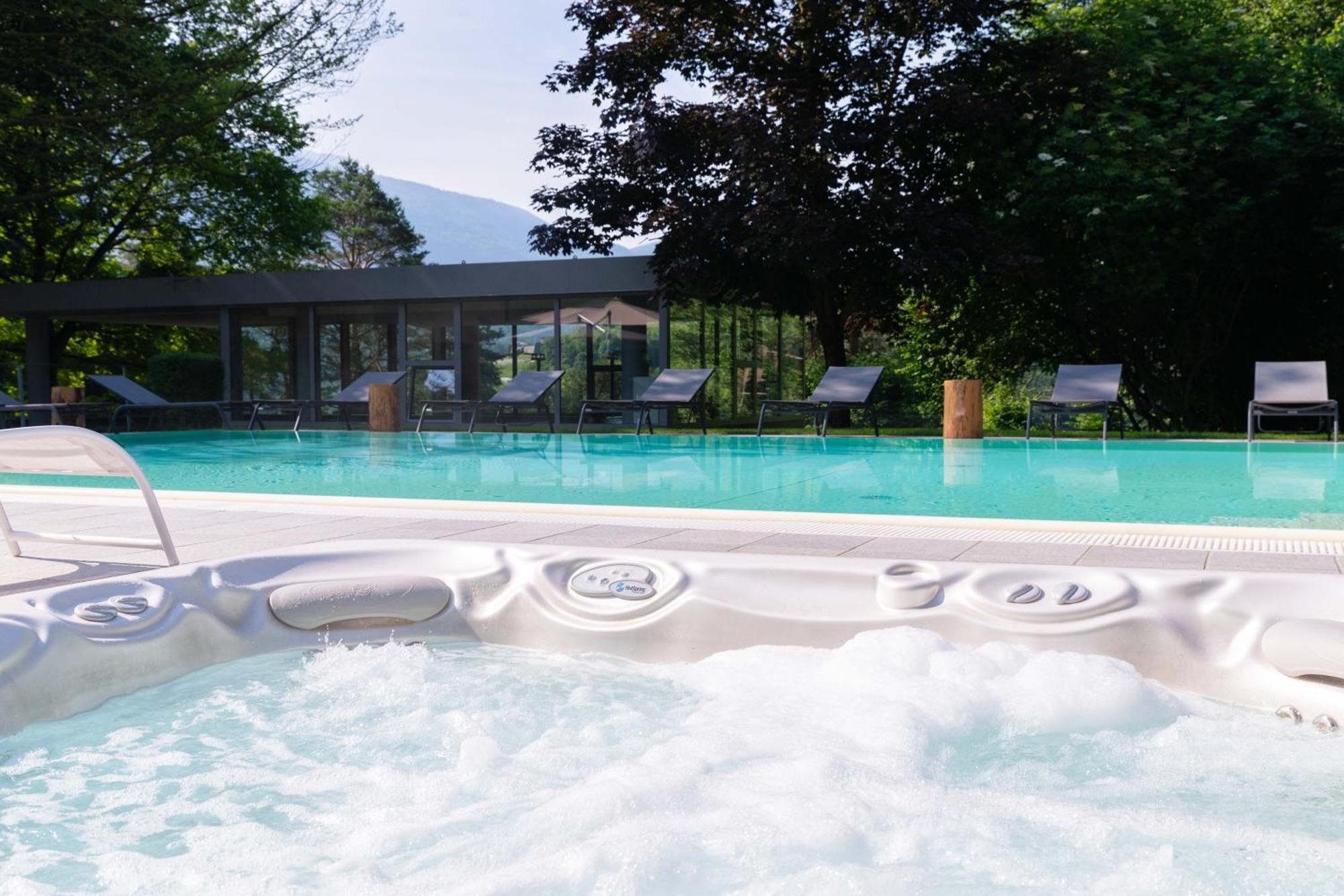 Vital Hotel Flora Comano Terme Exterior photo