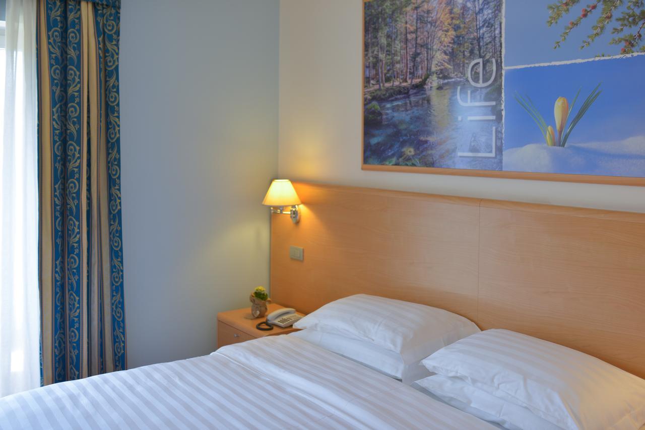 Vital Hotel Flora Comano Terme Exterior photo